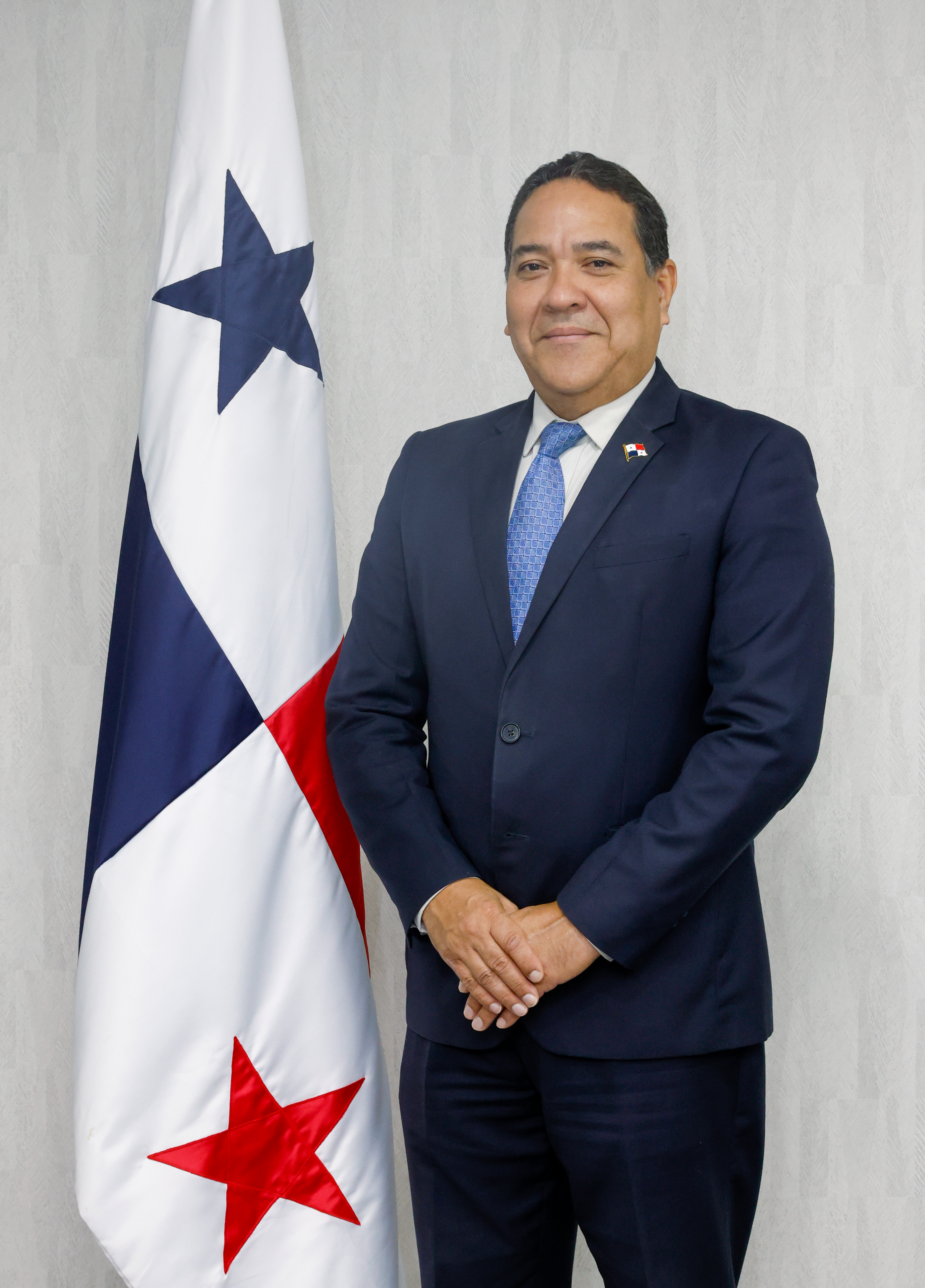 Isidro S. Carbonell Olmos - Director General